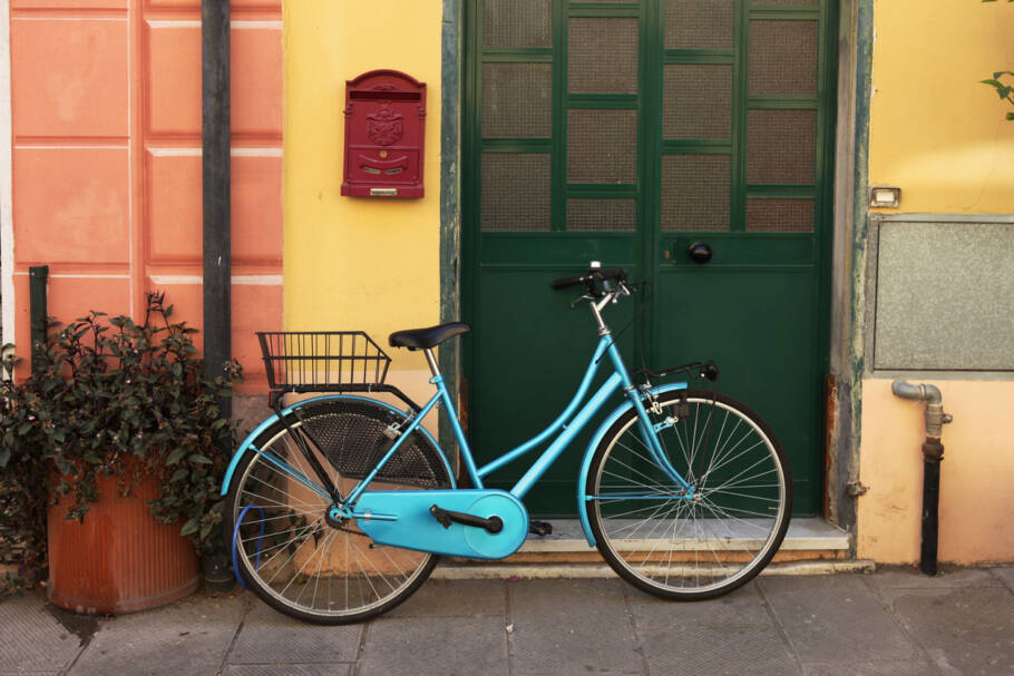Cada vez mais viajantes escolhem a bicicleta como meio de locomoção para explorar cidades
