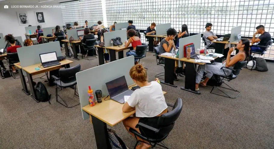 Biblioteca Nacional de Brasília está oferecendo três turmas com 30 vagas cada