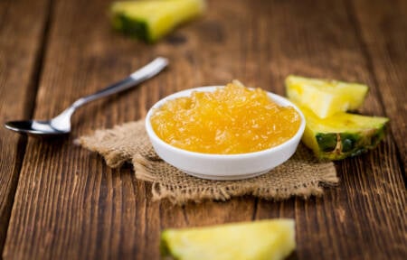 Geleia de abacaxi com gengibre