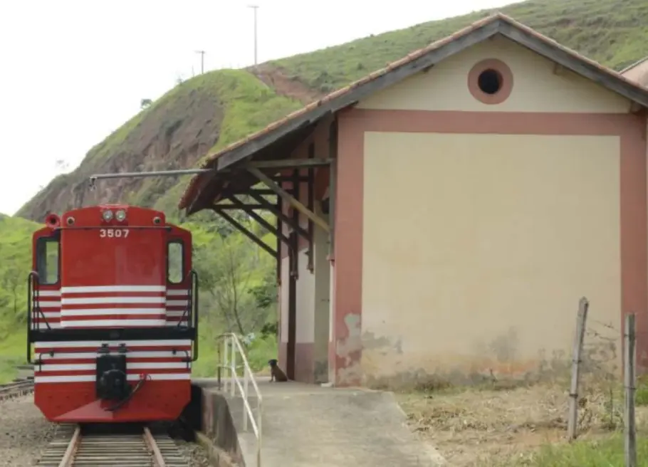 O trecho que será reaberto faz parte da antiga Estrada de Ferro Minas e Rio