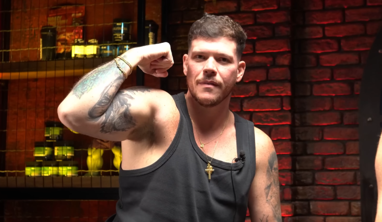 Ferrugem participou do talk show Fábrica de Monstros, de Leo Stronda.