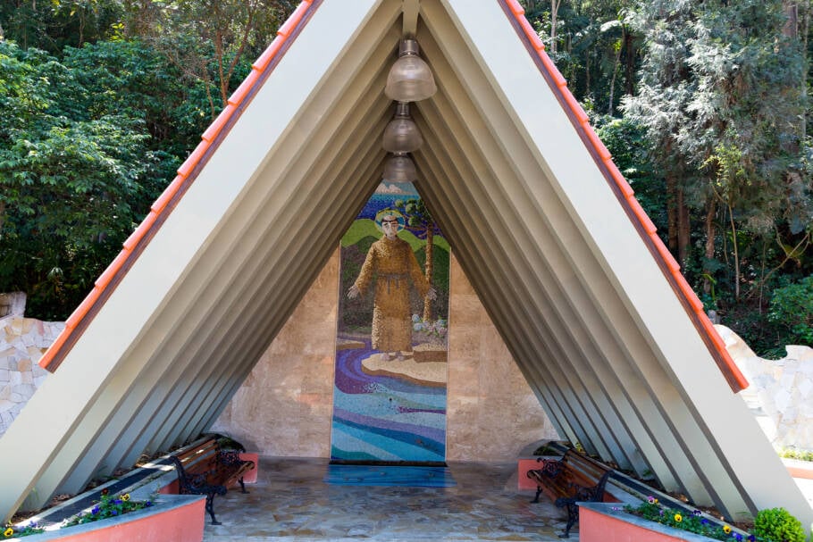 Fonte de Santo Antônio, uma das atrações de Santo Antônio do Pinhal 