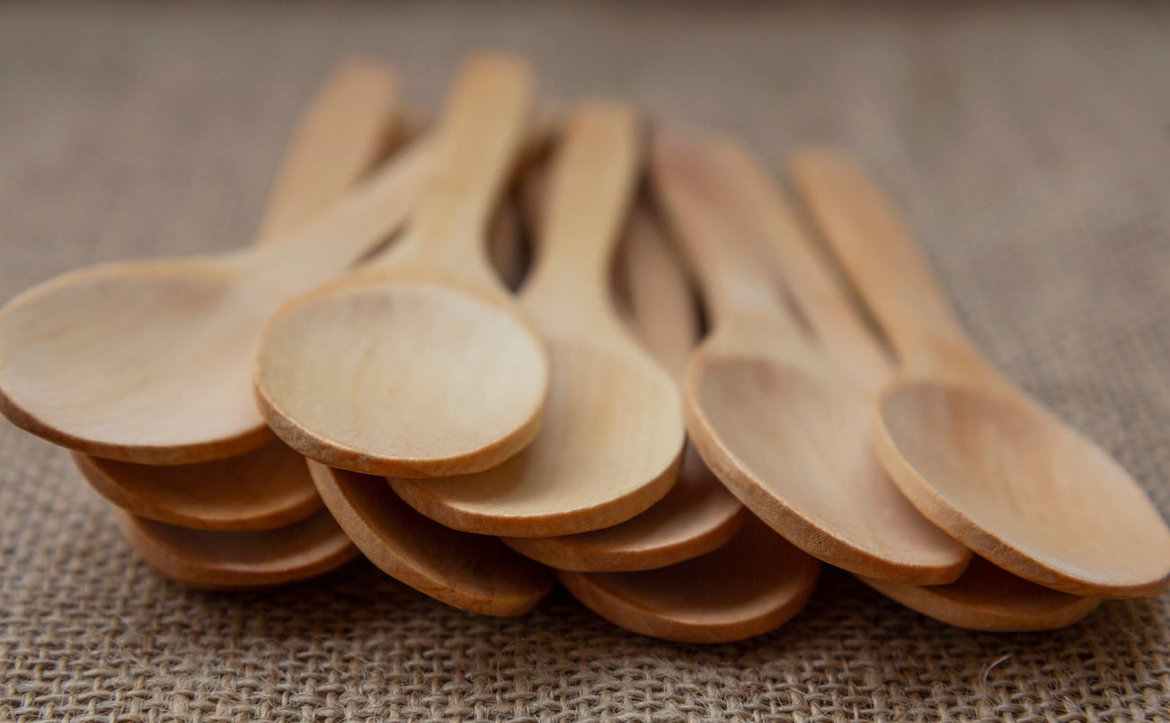 Os perigos ocultos da colher de pau na cozinha moderna