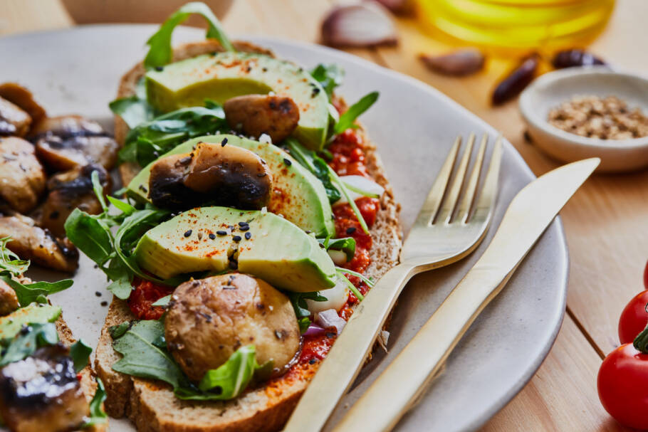 Seguir uma dieta vegana por apenas oito semanas pode reduzir a idade biológica