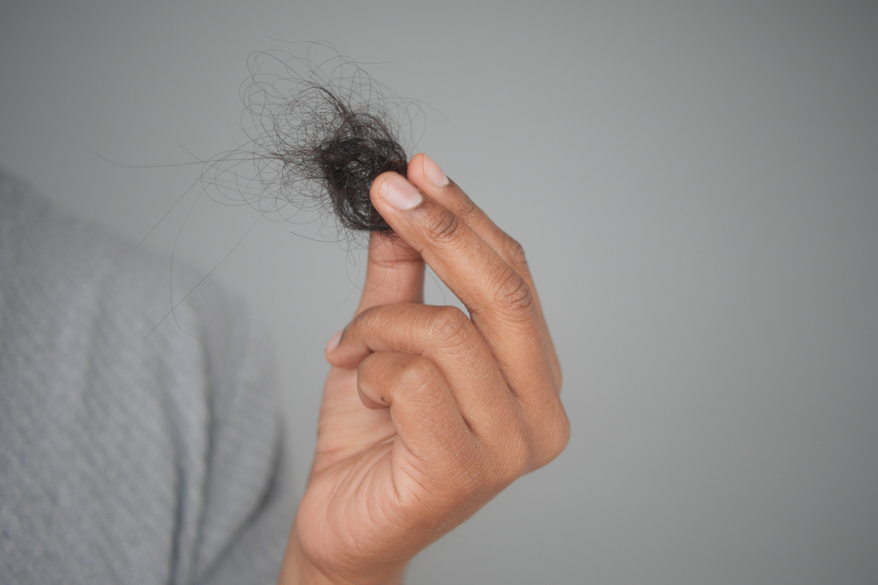 Se você está preocupado com a queda de cabelo ou deseja que seus fios cresçam mais fortes e saudáveis, talvez seja a hora de repensar a dieta – iSock/towfiqu ahamed