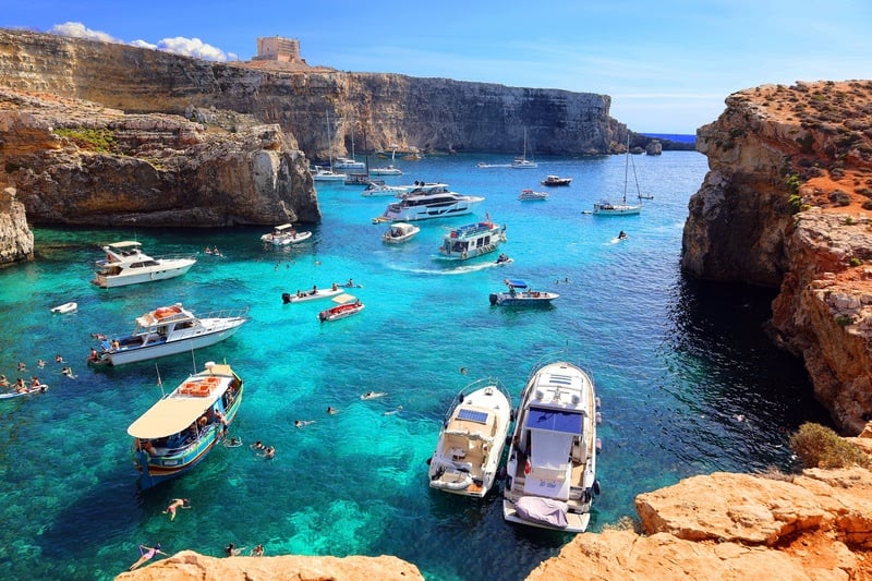 Passeio em Malta conta com parada na ilha de Comino