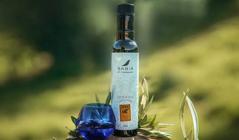 Na edição 2025 do guia Flos Olei, o azeite Koroneiki recebeu 97 pontos em uma escala de até 100 – Divulgação/Azeite Sabiá