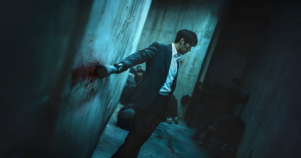 Ex-criminoso retorna ao submundo em busca de vingança implacável