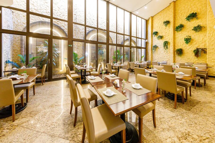 Restaurante do Shelton Hotel Serra Negra é aberto ao público