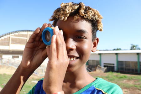 Durante as oficinas, também são trabalhadas questões psicológicas, pinturas e releituras de imagens