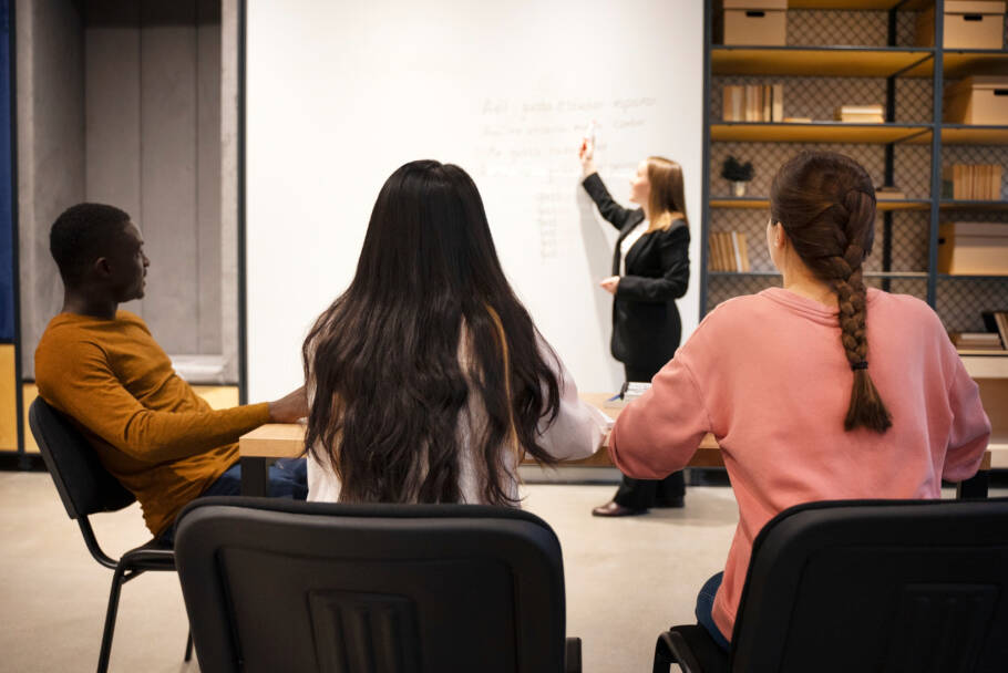 A escolha dos cursos foi realizada após análises das demandas de mercado no estado de SP