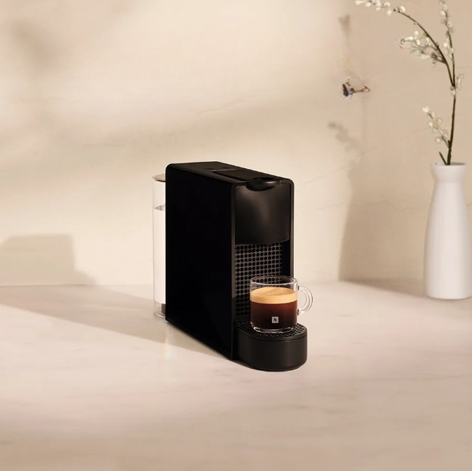 A Essenza Mini sai por R$374,95 no Pix e você ainda leva mais R$150 em cafés