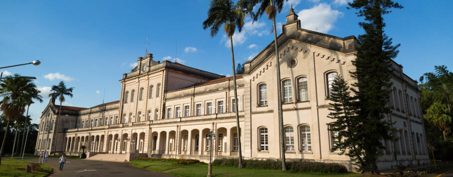 Após a conclusão, os alunos recebem certificação oficial da Universidade de São Paulo