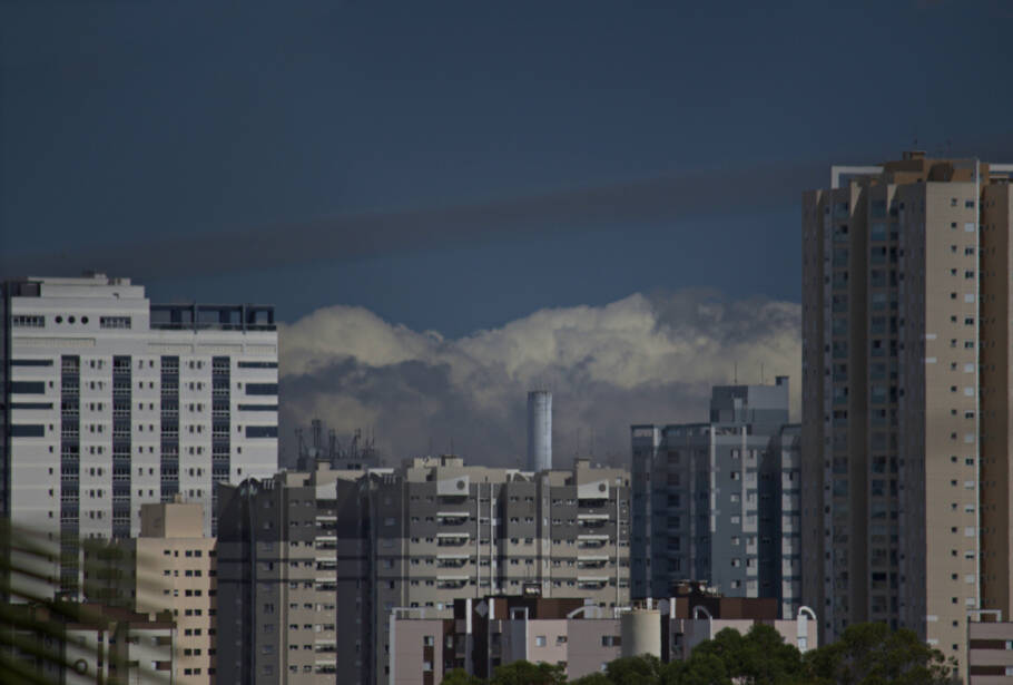 Frente fria derruba temperatura no fim de semana em São Paulo
