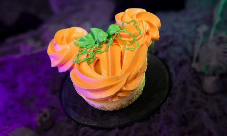 Cheesecake em formato do Mickey