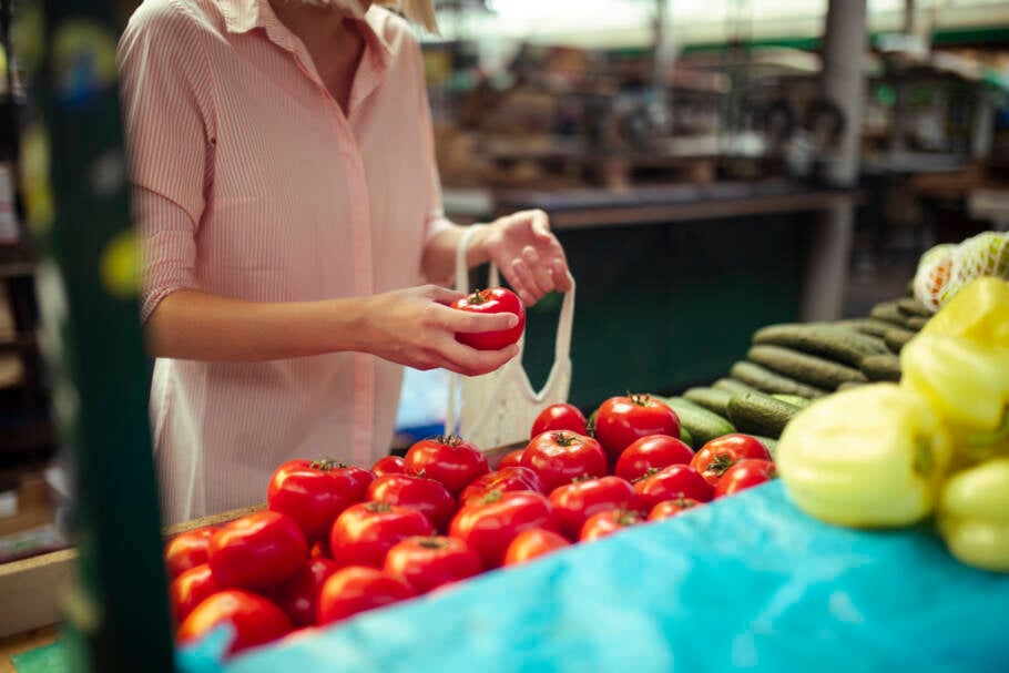 Rico em licopeno e vitaminas, o tomate se destaca como um superalimento