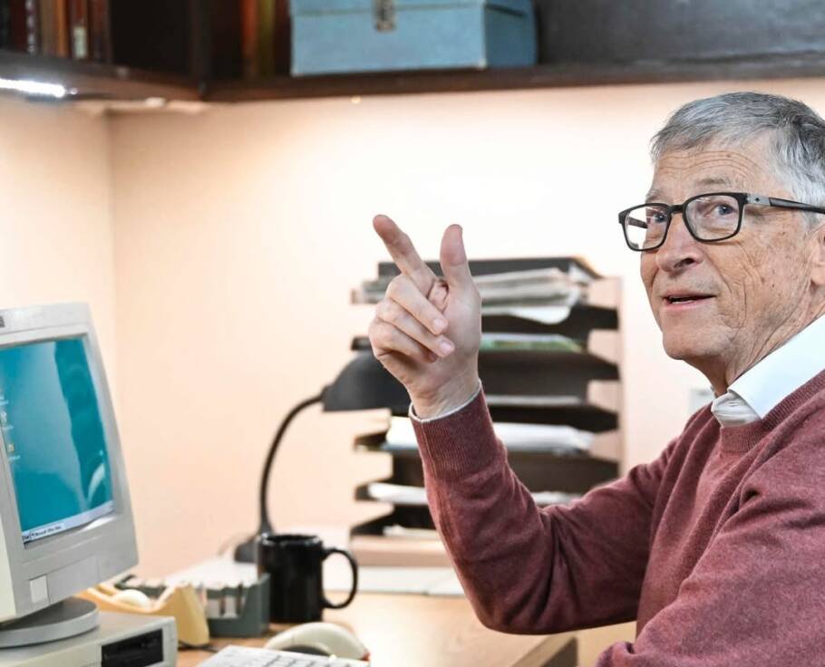 Para Bill Gates, o único emprego que a IA não vai substituir é o de programador
