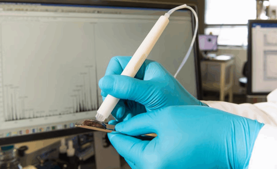 Caneta inovadora que detecta câncer é testada no Brasil