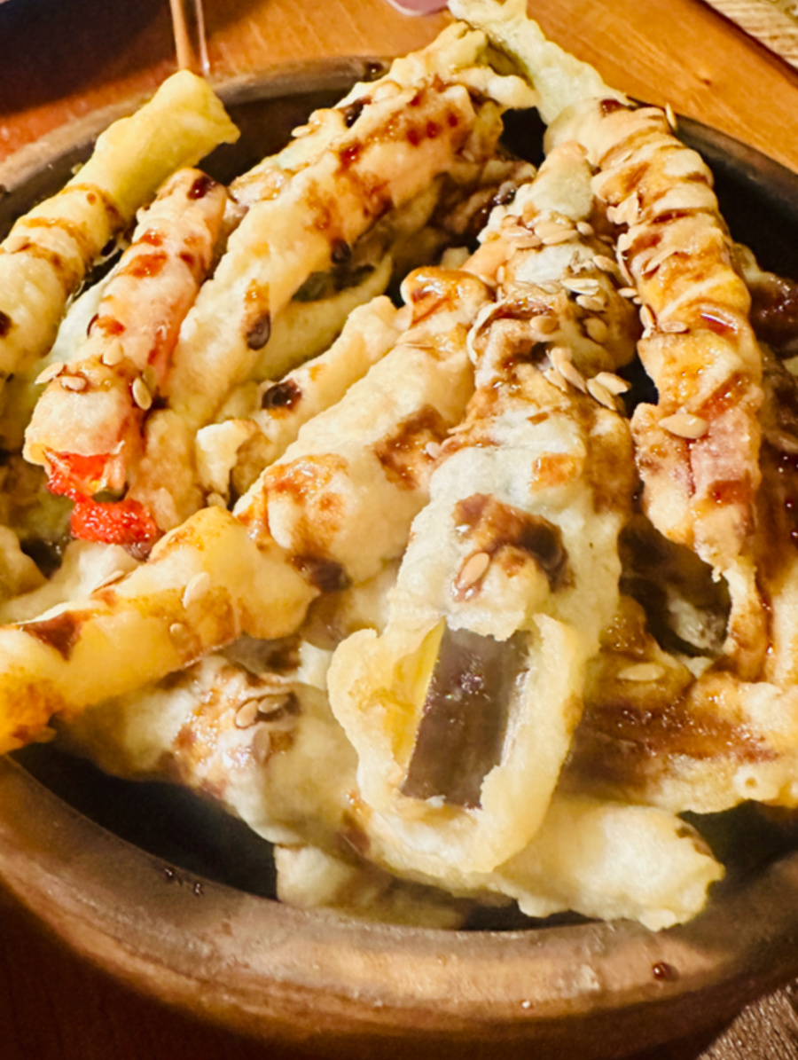 Tempurá de legumes com tarê de cajuína do Jaguaríndia Village