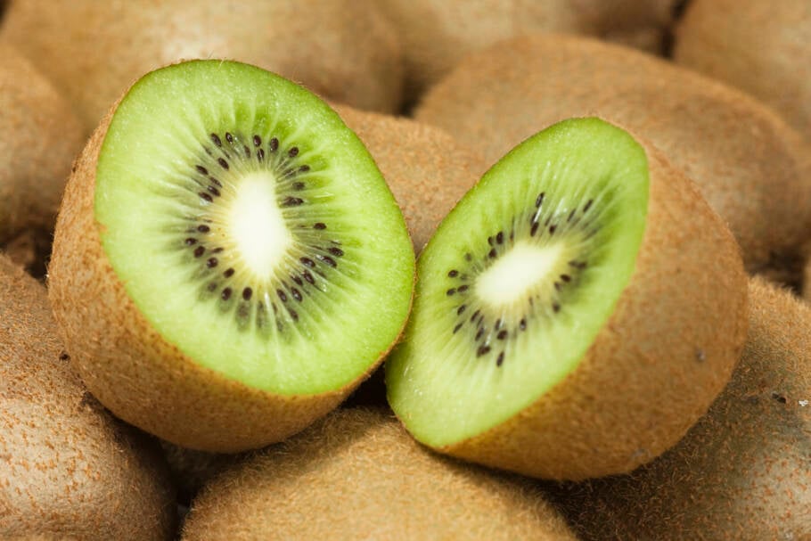 Os pelos do kiwi são fundamentais para garantir que ele chegue saudável e saboroso ao seu prato