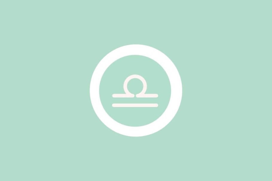 O libriano poderá usar a semana para organizar a vida burocrática (Imagem: Alena Divina | Shutterstock)