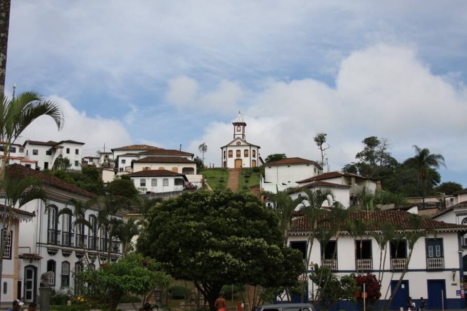 A centenária Igreja de Santa Rita, cartão-postal de Serro