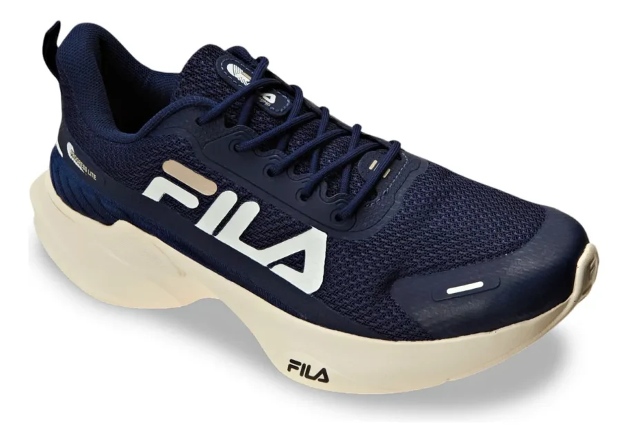 Tênis Fila por R$210,99 (51% OFF)