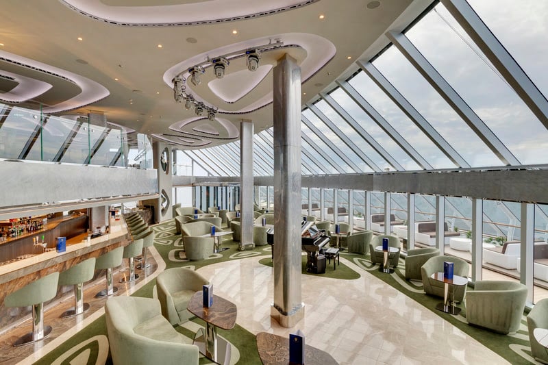 O Top Sail Lounge do navio MSC Seaview
