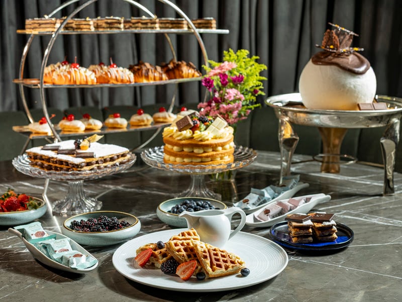 Sobremesas criadas especialmente para a ocasião pelo chef Danilo Brasil com chocolate Lindt