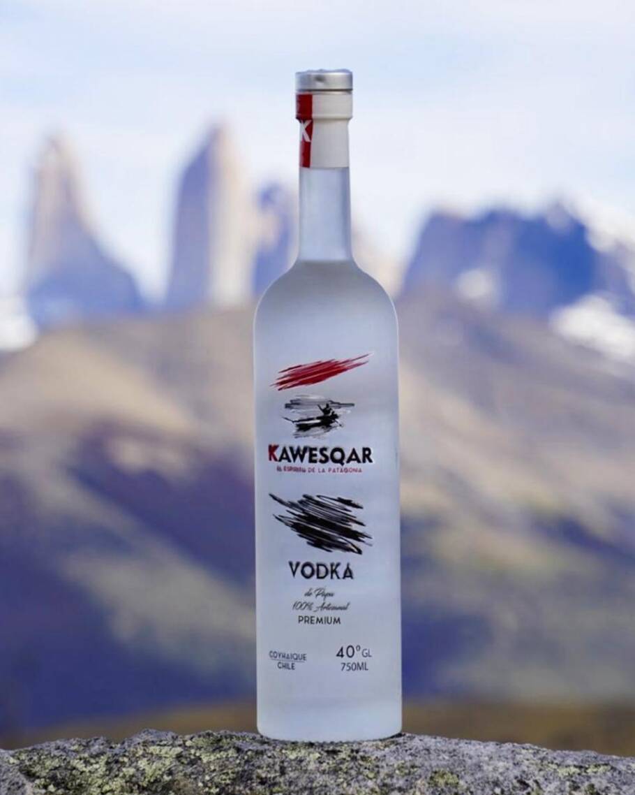 A Kawesqar é uma vodka premium que captura a essência da Patagônia Chilena