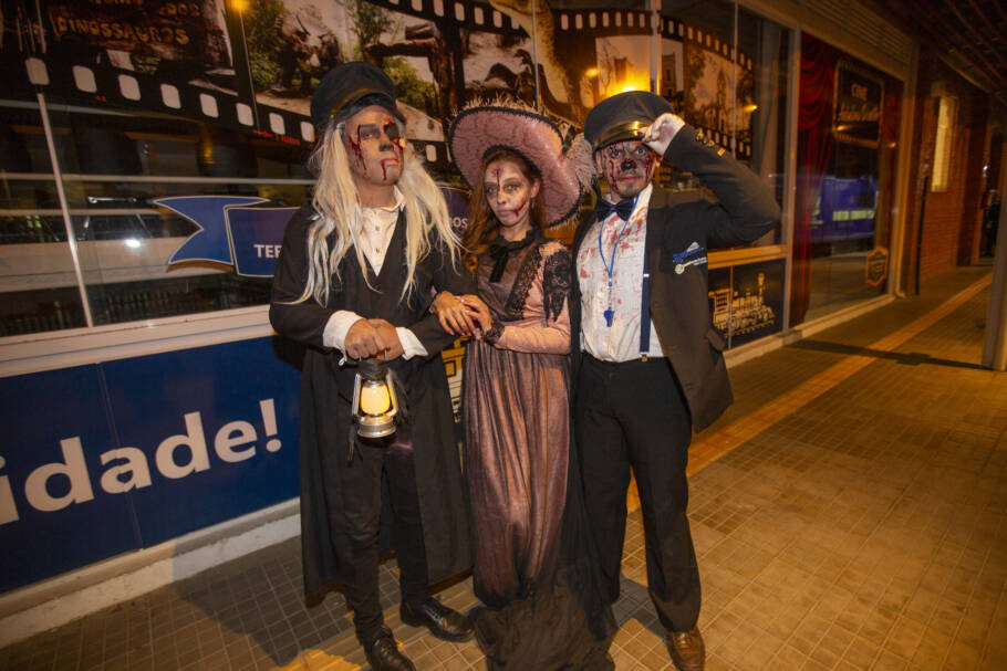 O Hallowtrain ocorre a bordo do Trem da República