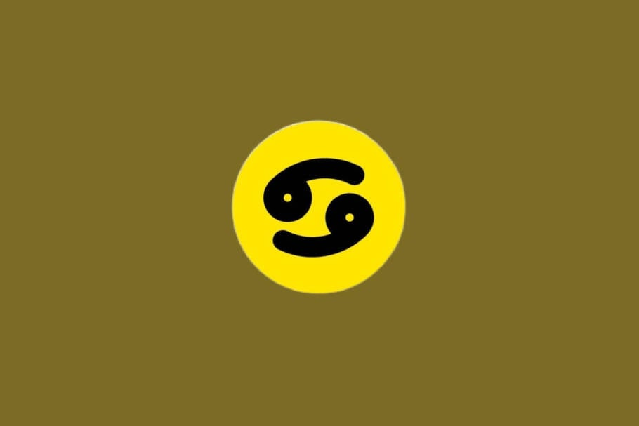 Os nativos de Câncer viverão mudanças na rotina e/ou no ambiente de trabalho (Imagem: Daviddwi10 | Shutterstock)