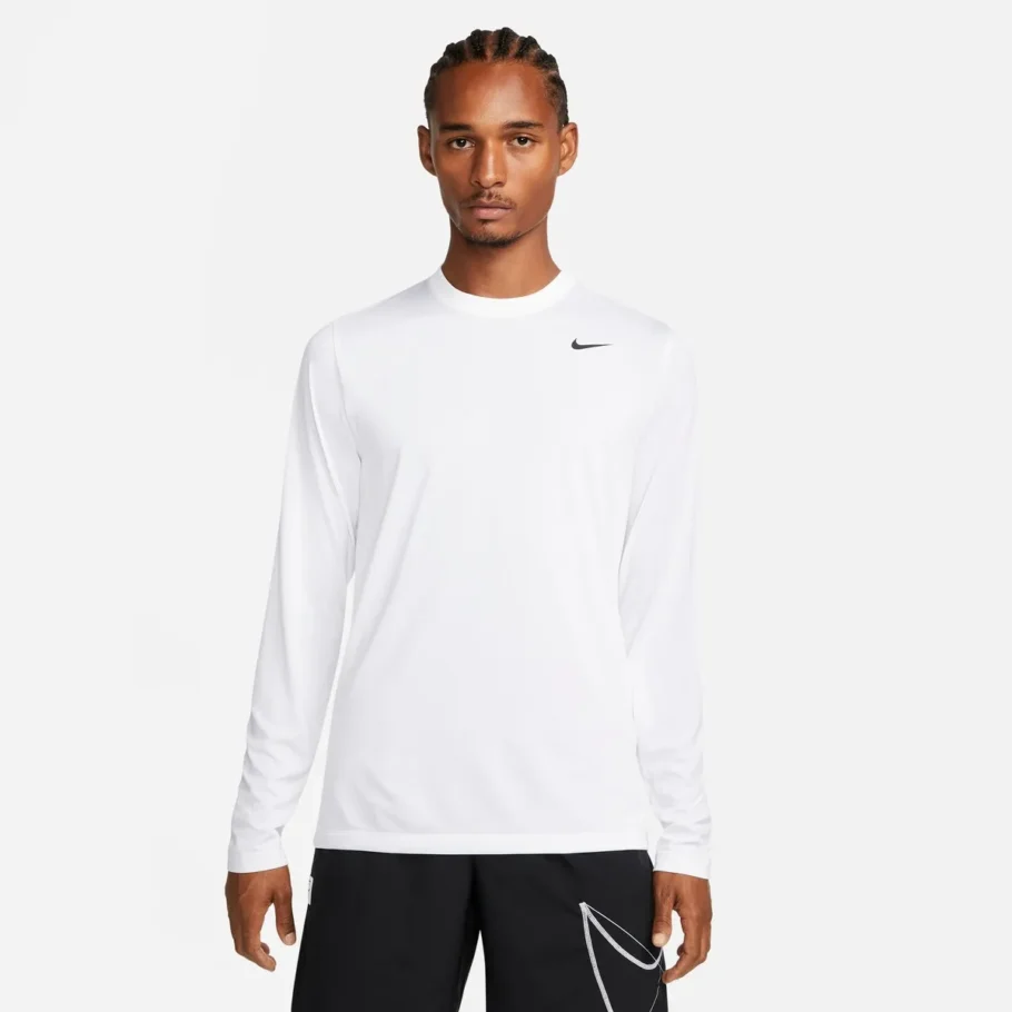 Camiseta da Nike por R$ 89,99 (50% OFF)