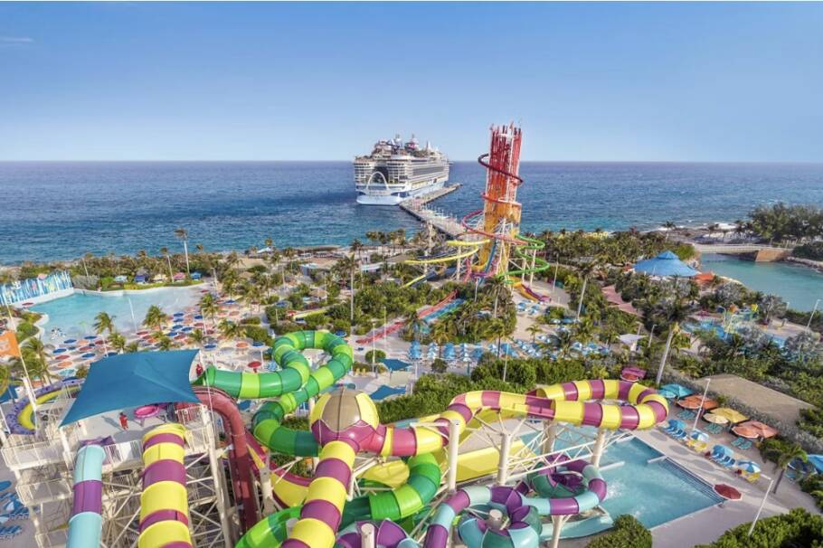 As principais companhias de cruzeiros contam com ilhas privativas nas Bahamas, como a Royal Caribbean