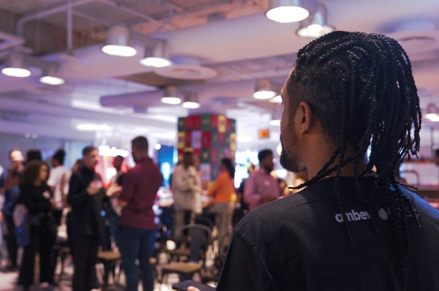 Programam da Ambev conecta profissionais negros a oportunidades de desenvolvimento de carreira e trabalho