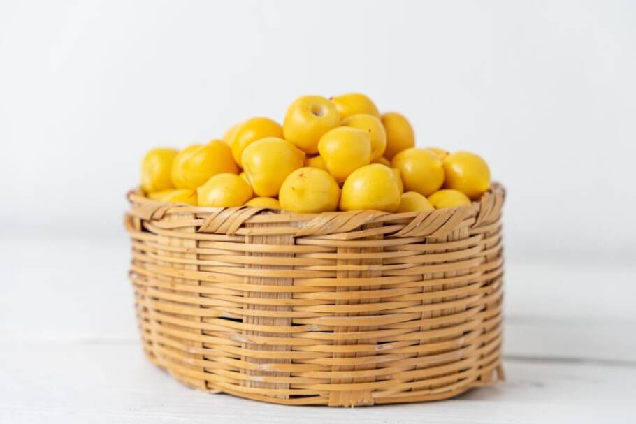 O murici é rico em potássio, mineral essencial para a saúde cardiovascular (Imagem: JRomero04 | Shutterstock)