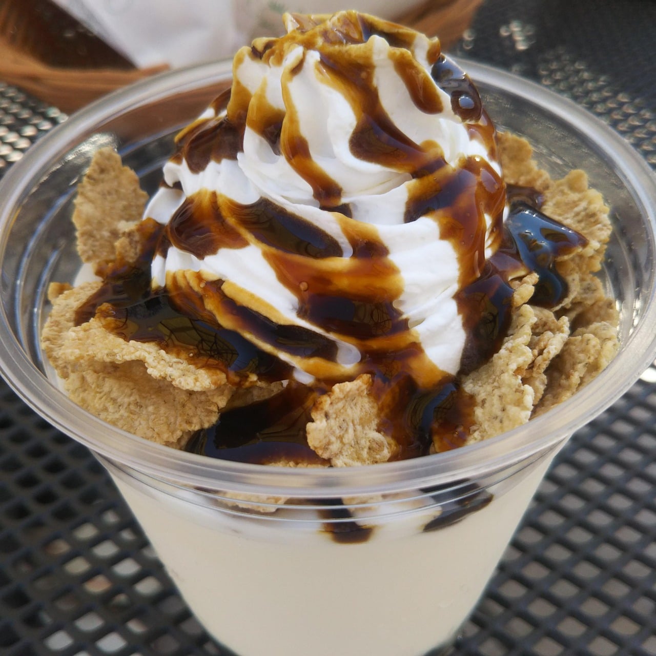 Doce de coco na travessa