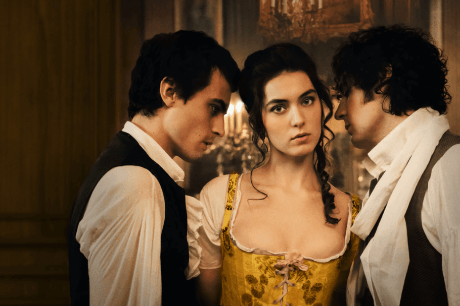 “The seduction” acompanha a marquesa de Merteuil que decide se tornar a cortesã mais influente de Paris após uma traição (Imagem: Reprodução digital | HBO Max)