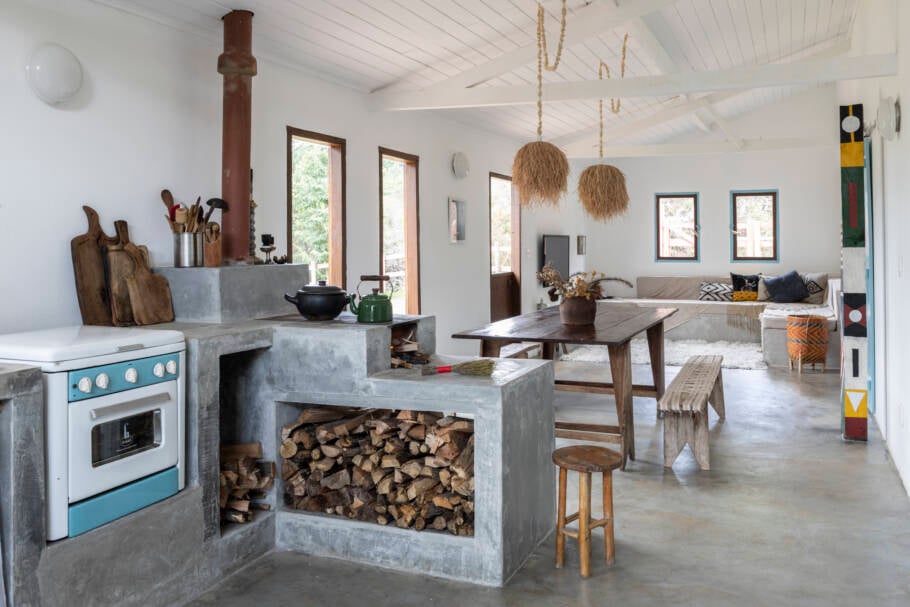 A Casa Caipira tem espaço amplo e conta com dois quartos