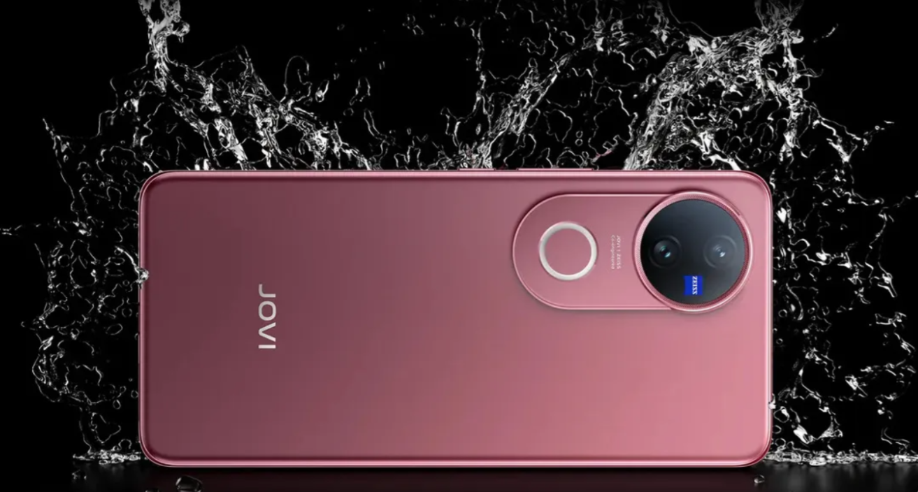 O smartphone Jovi V50 sai por R$3.749 com o cupom JOVIMAISCATRACA