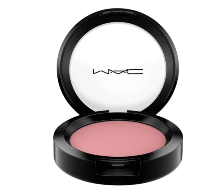 O blush em pó na cor mocha custa R$174 na Black Friday