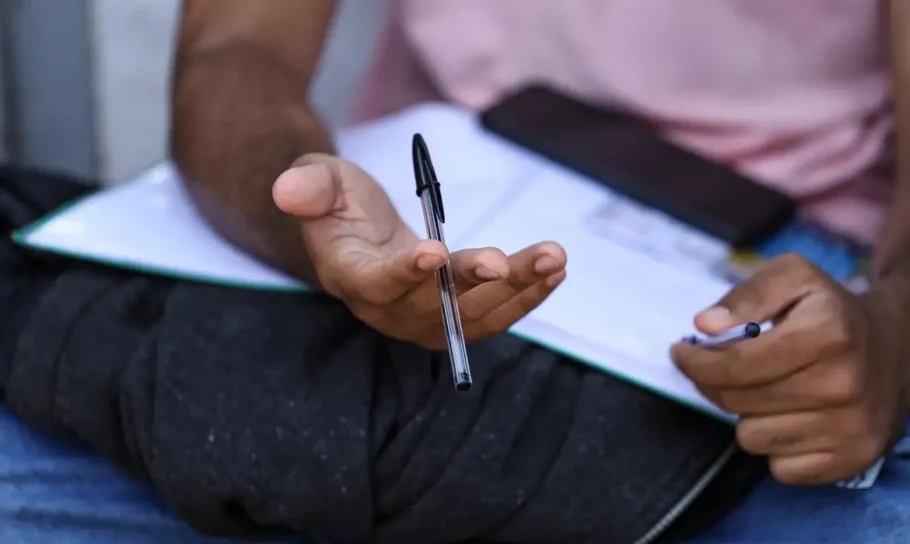 Afetados por logística ou doenças infecciosas têm direito de pedir a reaplicação das provas do Enem 2025