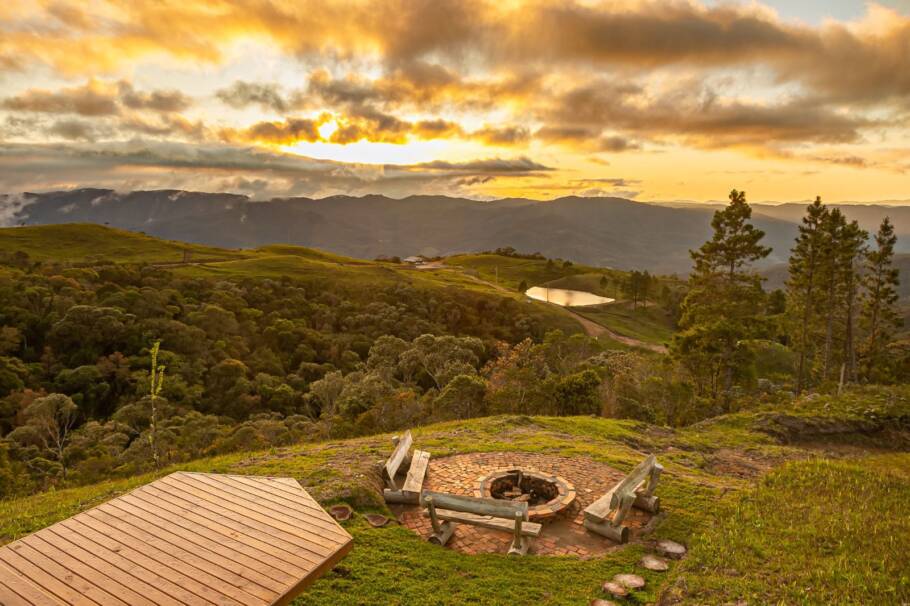Vistas de Anitá é um refúgio que une arquitetura contemporânea, conforto e natureza em perfeita na Serra Catarinense