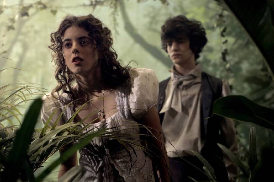 A série “Família Imperial”, em uma narrativa de viagem temporal, conduz o público por situações ligadas à chegada da Família Real (Imagem: Reprodução digital | Primo Filmes)