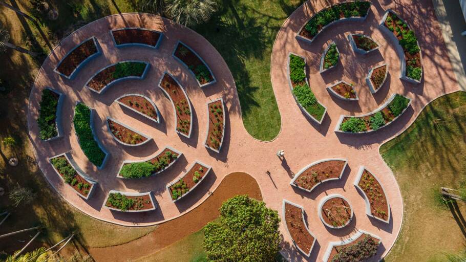 Jardim de Todos os Sentidos, uma das atrações de Inhotim