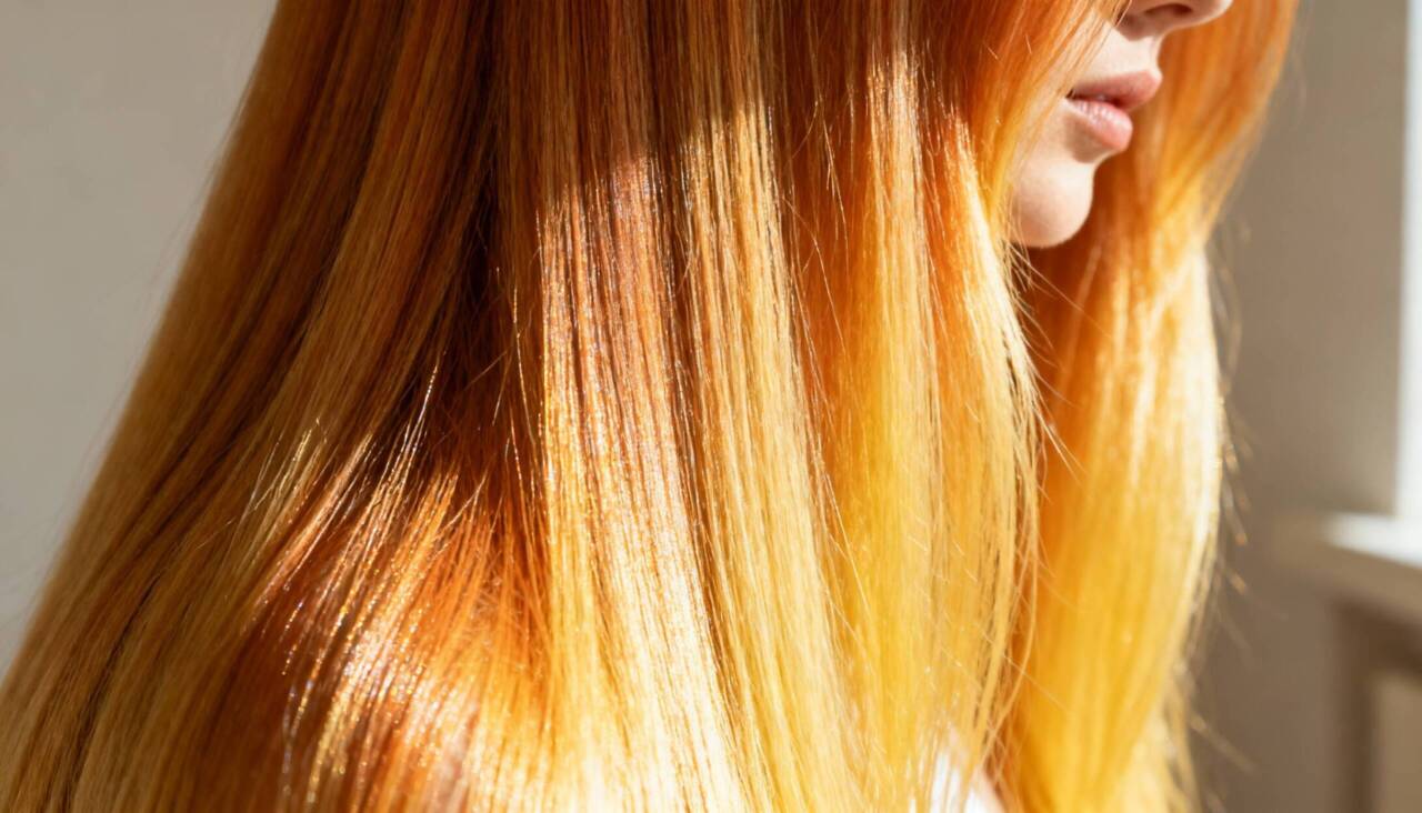 A eficácia da umectação capilar noturna se deve à capacidade dos óleos vegetais de penetrar profundamente na fibra capilar e no couro cabeludo