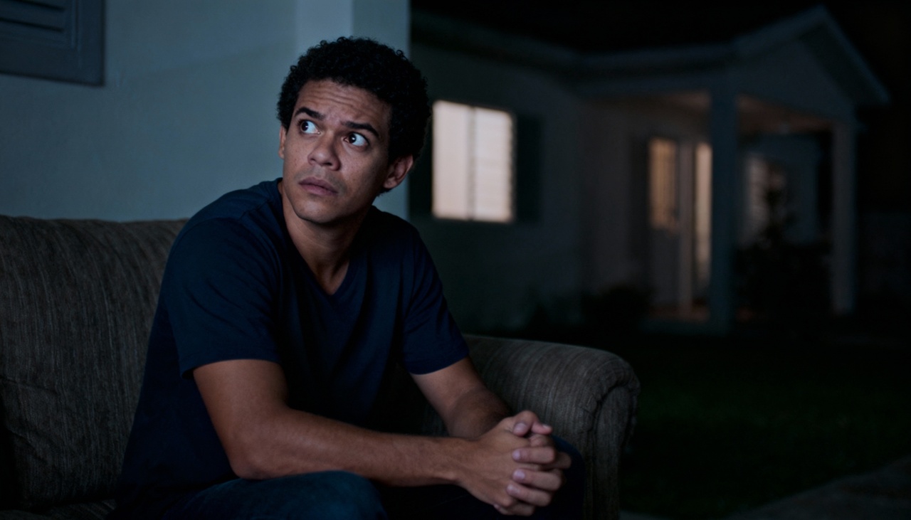 A hipervigilância é caracterizada pelo monitoramento extremo do ambiente