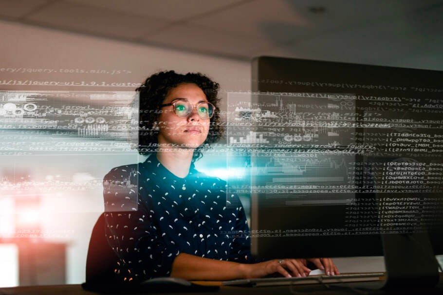 O programa oferece bolsa-auxílio acima do valor de mercado e é voltado para formar jovens talentos em IA, apaixonados por inovação tecnológica