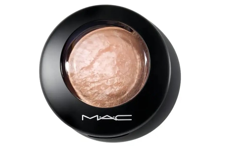O pó iluminador Soft And Gentle Mineralize Skinfinish custa R$237 no Mercado Livre