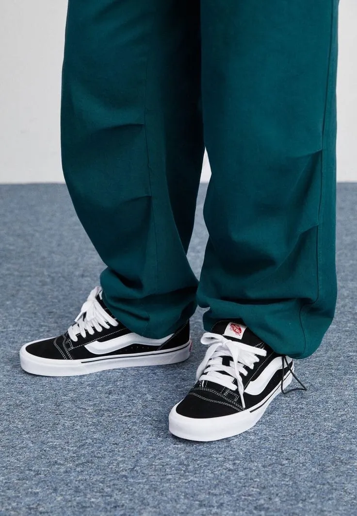 Tênis Vans knu por R$158,36 (64% OFF)